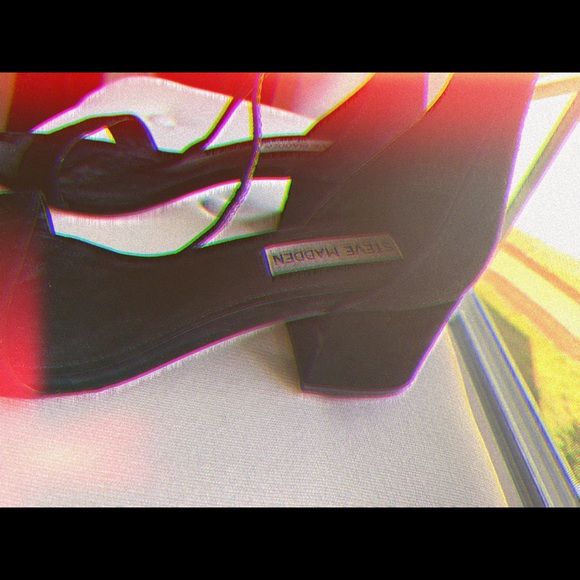 Heels - Picture 2 of 4